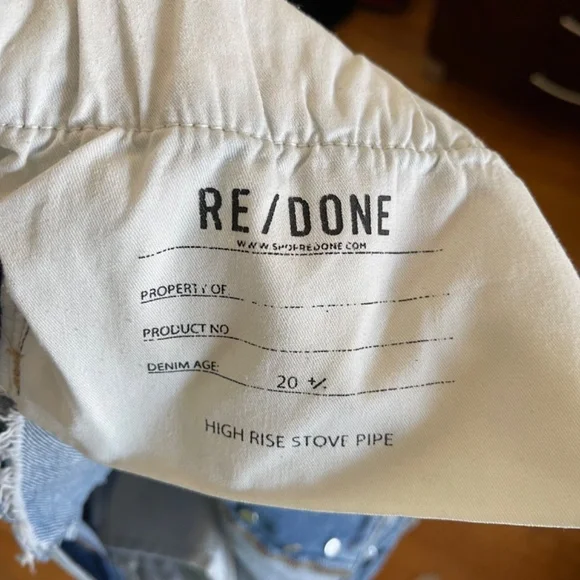 RE/DONE Originals The Short Button Fly Cut Off Denim Shorts in Dirty Destroy 27 - Picture 9 of 10